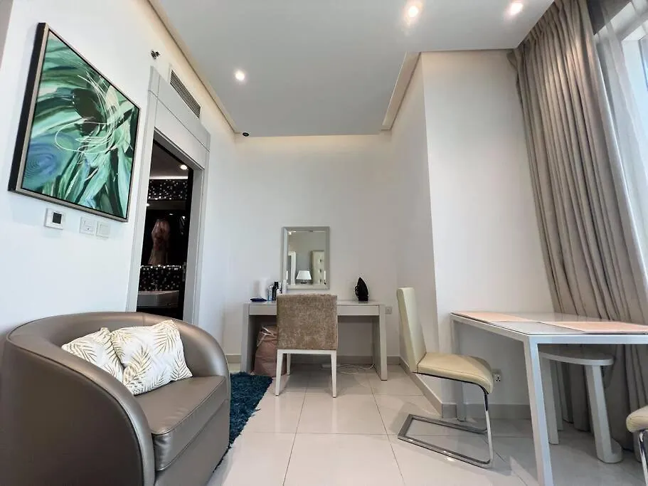 Apartment In Vogue Live On The Canal In Business Bay Dubai